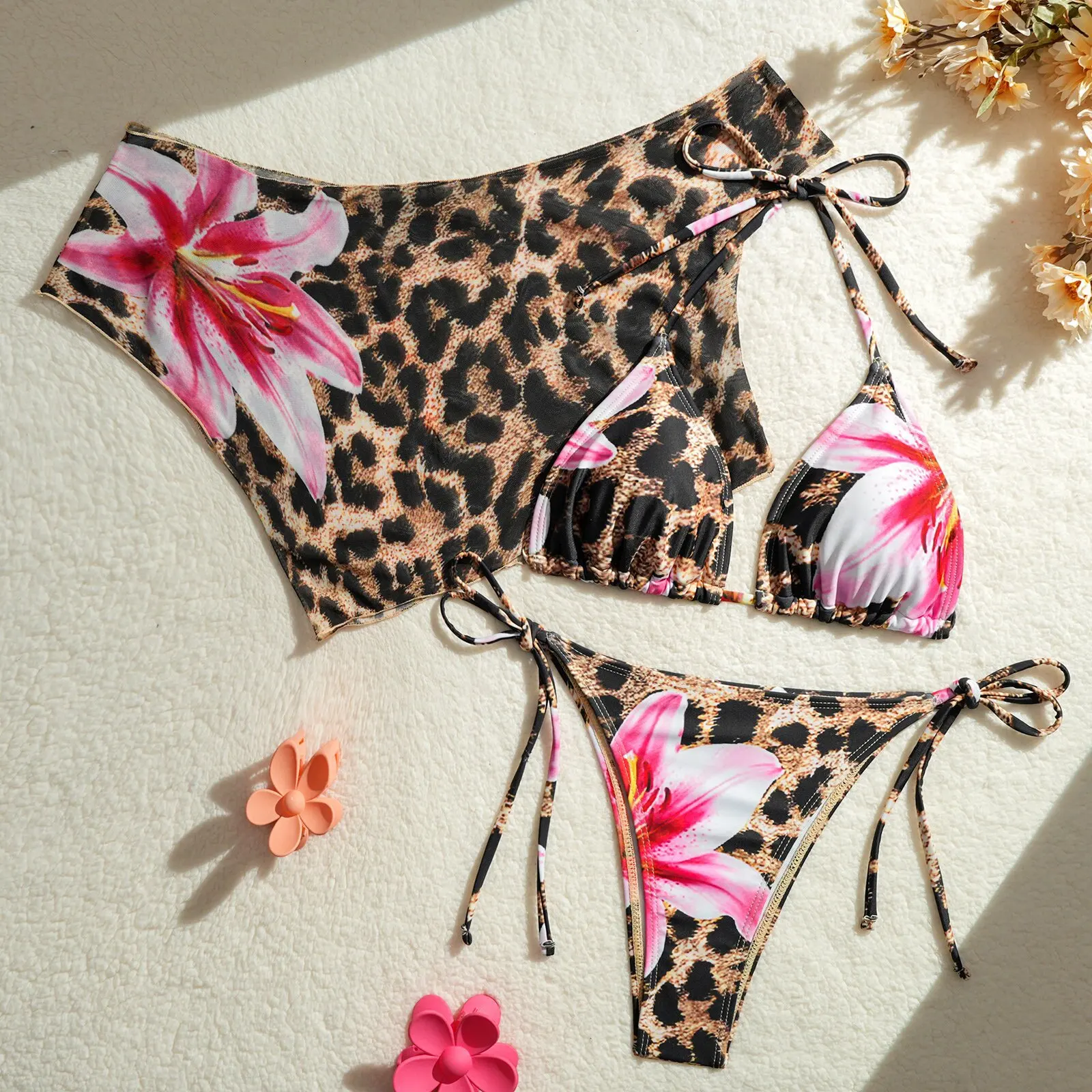 مثير طقم بيكيني صغير 2025 المرأة الأزهار طباعة رفع البرازيلي التعادل الجانب ثونغ ملابس السباحة البرازيلي الشاطئ ثوب السباحة 3 قطعة ملابس السباحة