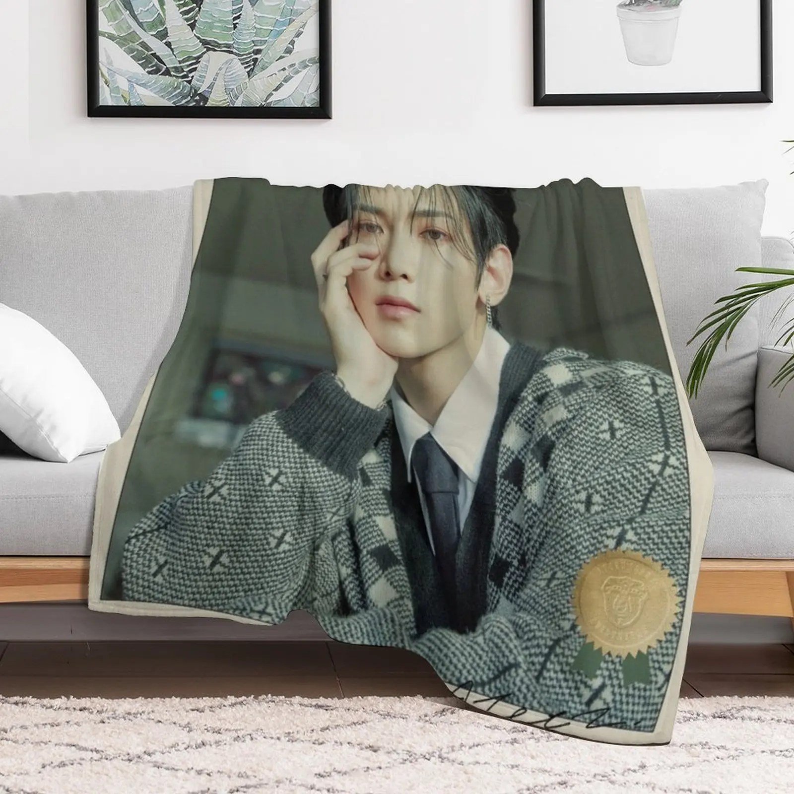 ATEEZ Yeosang 'Turbulence' Throw Blanket Plaid Hairy warm winter Blankets