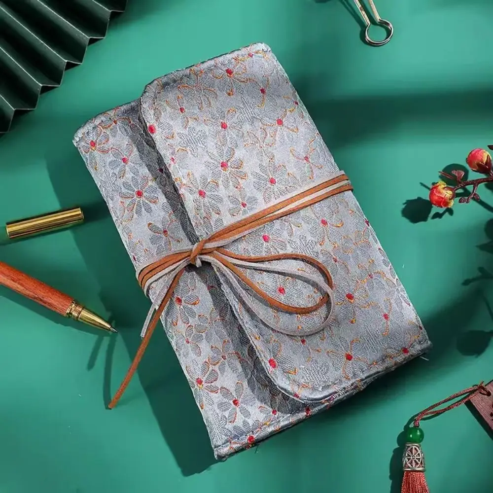 90 แผ่นสมุดโน๊ตผ้าดอกไม้สไตล์จีนตารางเปล่าสมุดโน๊ตหลวมอุปกรณ์โรงเรียนนักเรียนไดอารี่ A6 เขียนคู่มือ