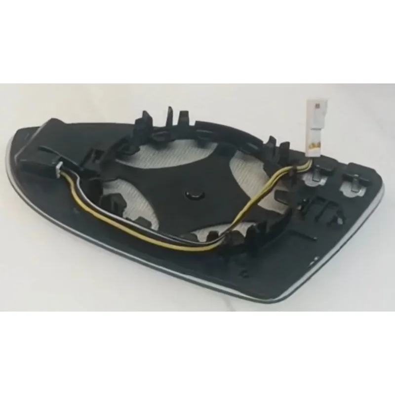For Volkswagen VW Golf 7 MK7 / MK7.5 2014-2020 (Europe Version) High Quality Side Heated Blind Spot Lens Rearview Mirror Lens