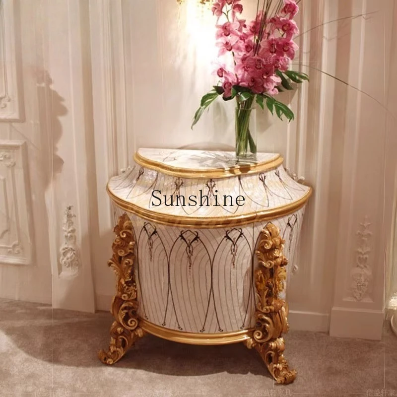 

French decorative locker luxury solid wood three-dimensional engraved noble gold foil display wine cabinet