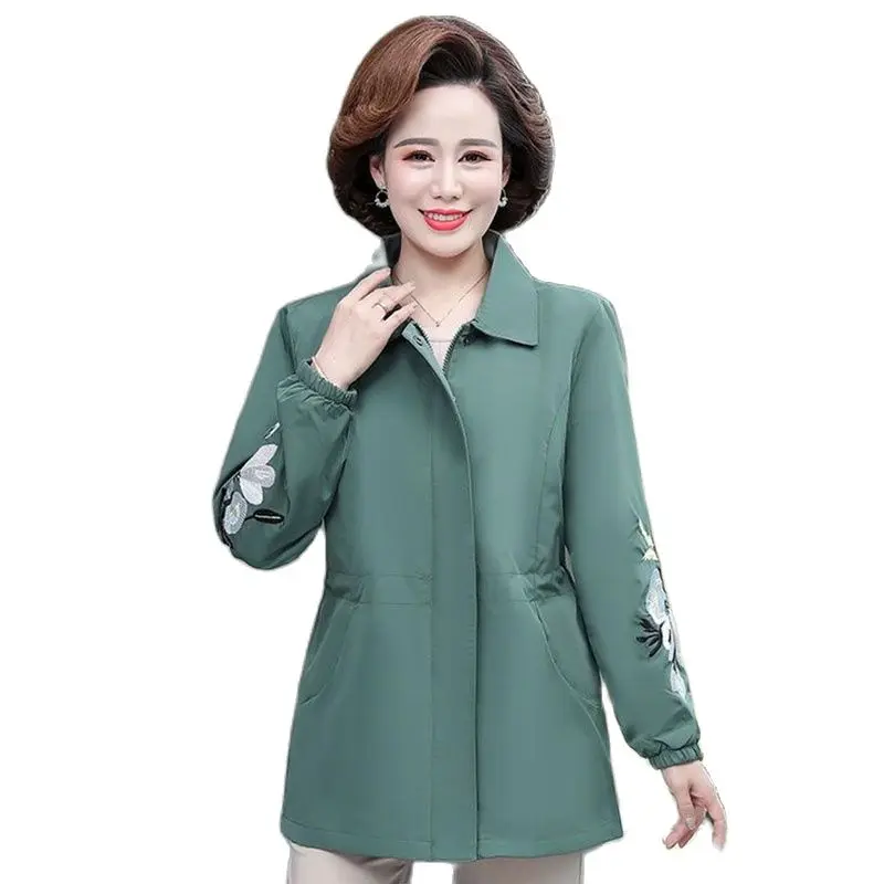 

Mom's Long In Spring And Autumn, Middle-aged Women's Fashion Hooded Embroidered Windbreaker Thin Coat WomanTide5xL