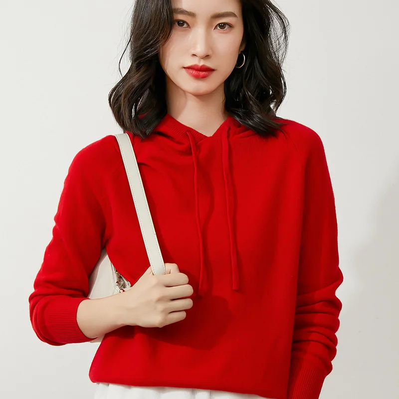 เสื้อฮู้ดกันหนาวสำหรับผู้หญิง ผ้าถักเนื้อบาง ทรงหลวม สวมใส่สบาย เหมาะสำหรับใส่เที่ยวหรือเดินทาง  ดีไซน์เรียบง่าย ดูดีมีสไตล์