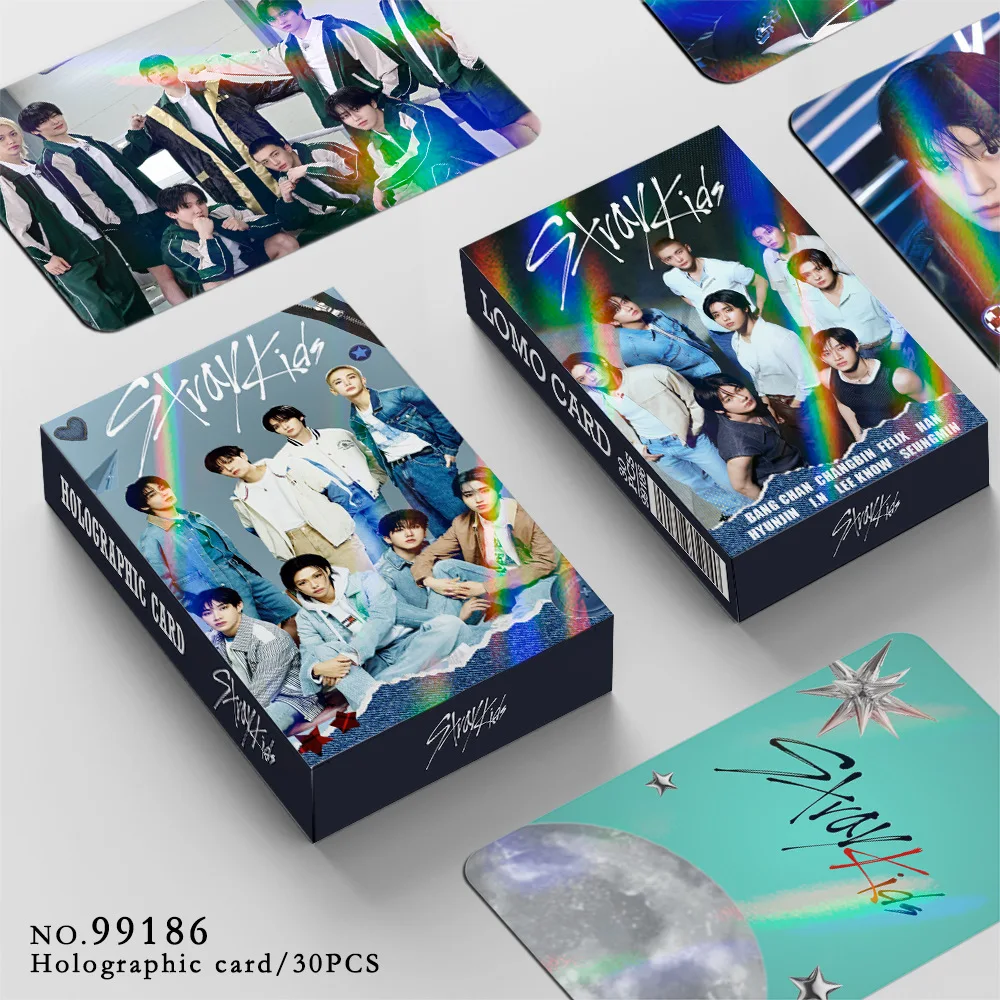 

skzoo30 laser cards, STRAYKIDS tour merchandise, flash cards, support greeting cards, double-sided LOMO cards