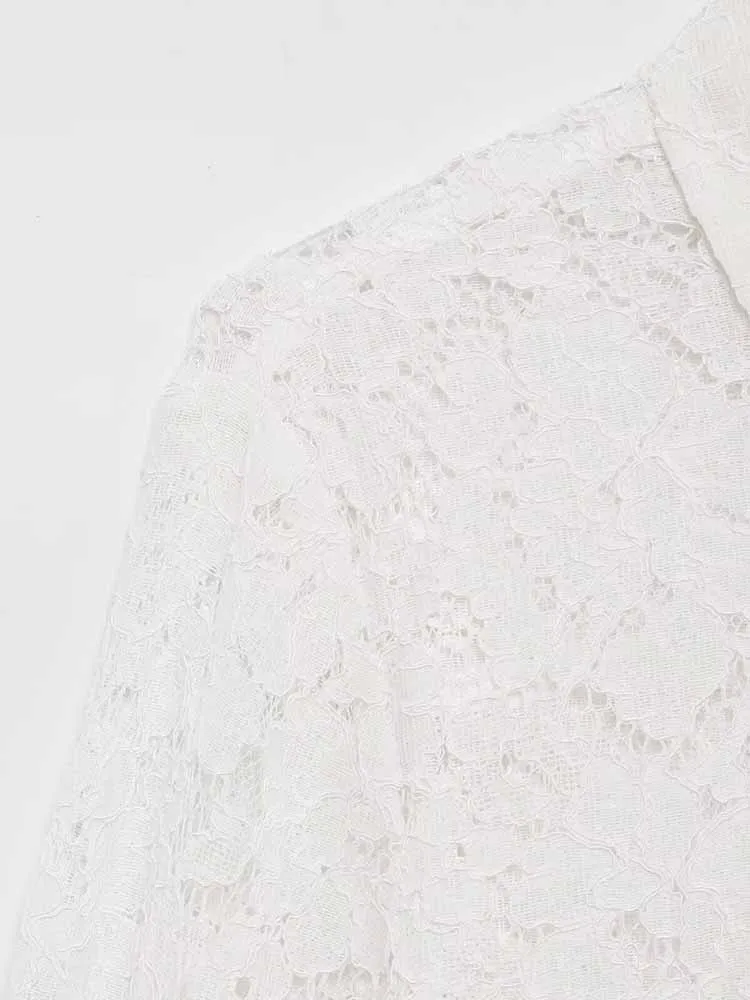 เสื้อเชิ้ตลูกไม้แขนยาวสไตล์ยุโรปและอเมริกาแบบใหม่สำหรับผู้หญิง ดีไซน์เรียบง่าย ปกเสื้อแบบปกเชิ้ต พร้อมตกแต่งโบว์