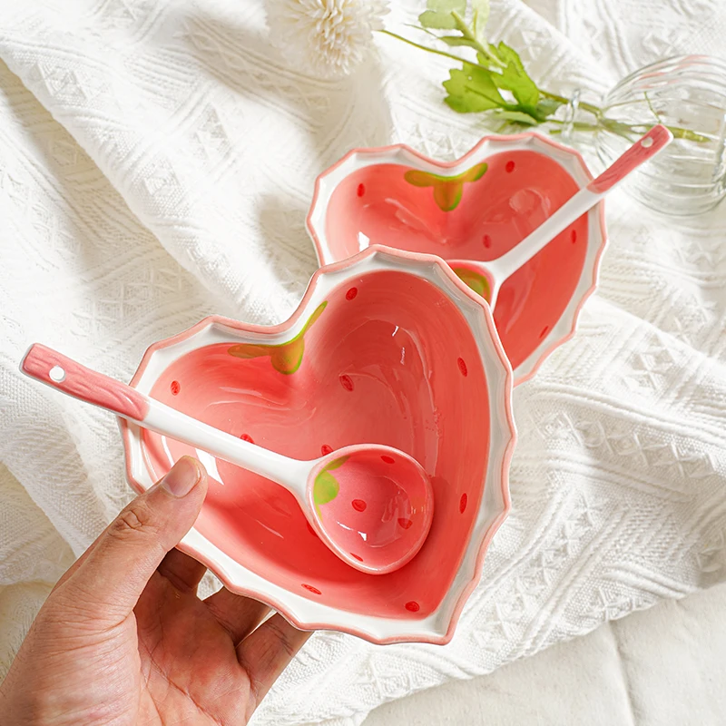 Kawaii Strawberry Hearts Bowl Cute Ceramic Noodle Fruit Breakfast Salad Rice Dessert Decorative Bowl Korean Kitchen Tableware