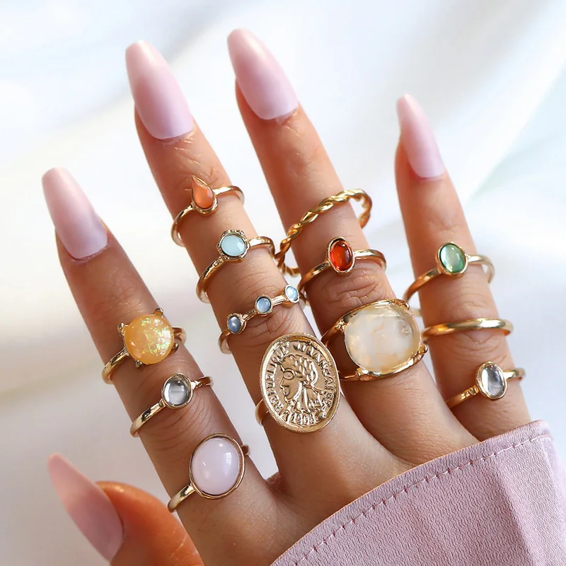 Vintage Goldfarben Zirkon Herz Schmetterling Hohlketten-Ringset Boho Simulierte Perlen Geometrische Ringe für Damen Schmuck – Detail 12