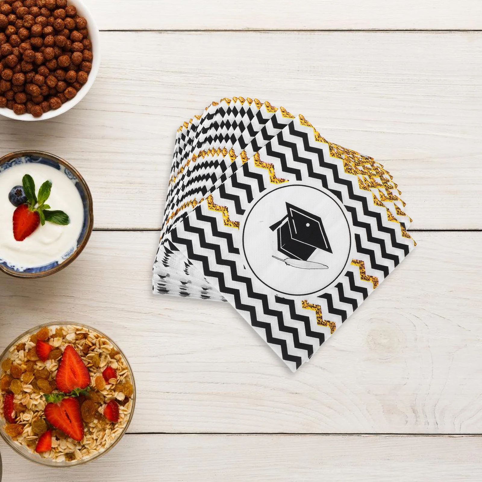 100 قطعة مناديل التخرج سميكة ماصة المناشف الورقية لعام 2025 كلية المدرسة الثانوية حفلة التخرج ديكور لوازم