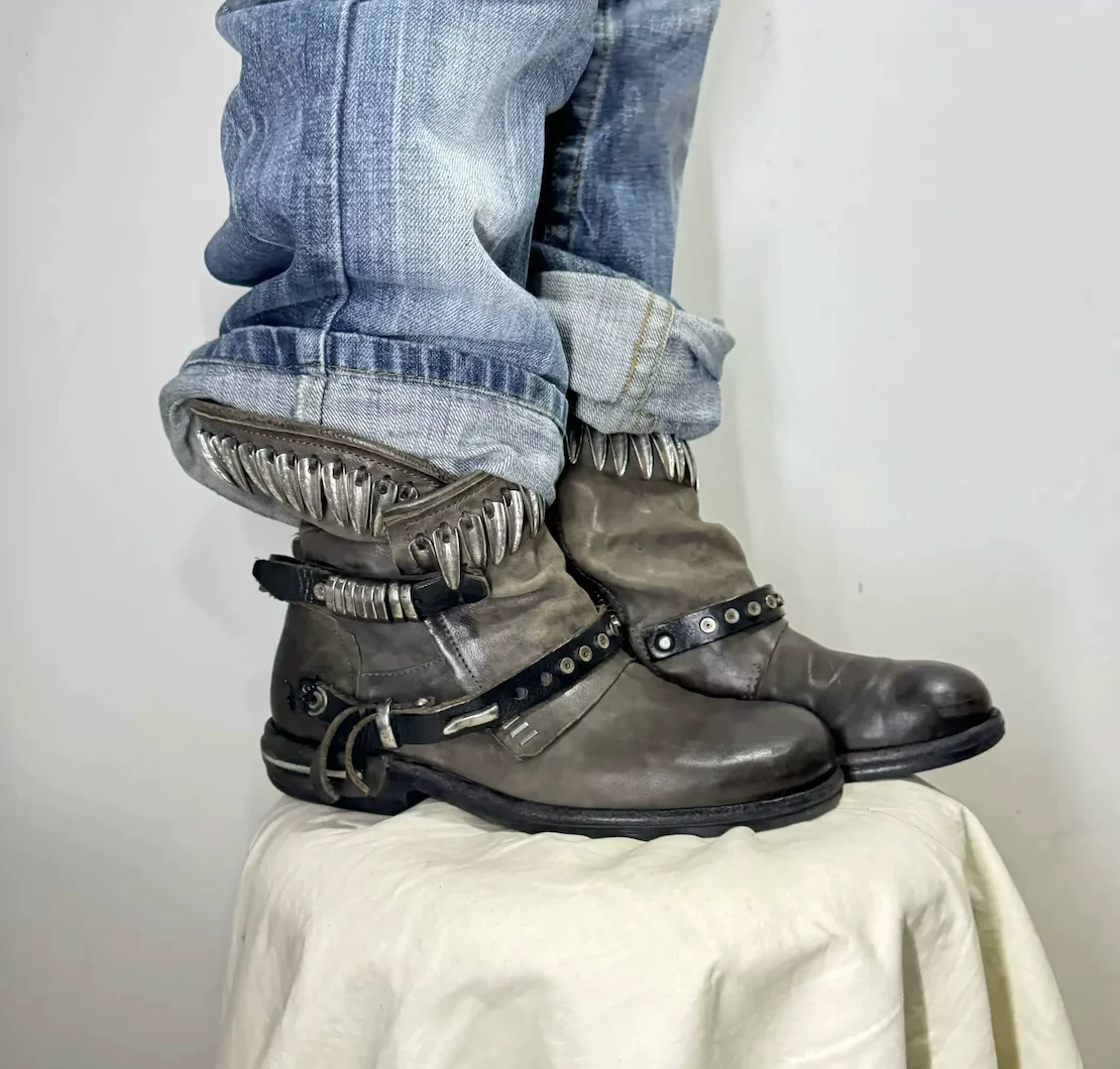 Women's vintage studded flats motorcycle boots leather round toe cool punk plus size ankle boots luxury designer 2026 new shoes