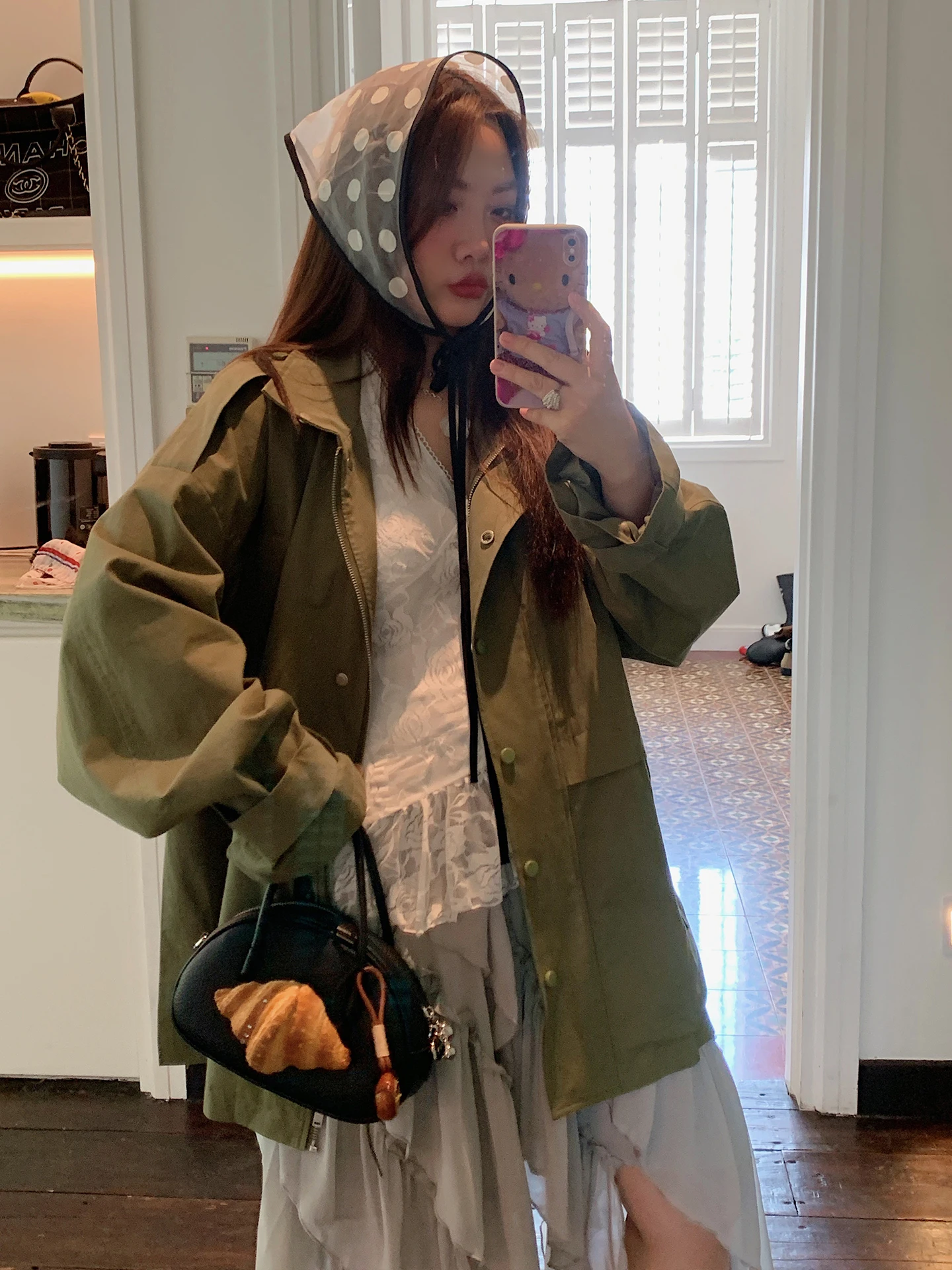 

Женское демисезонное пальто-ветровка в военном стиле с боковыми разрезами, средней длины, корейский фасон, для повседневной носки, 100% хлопок, с длинными рукавами, на молнии, однотонное