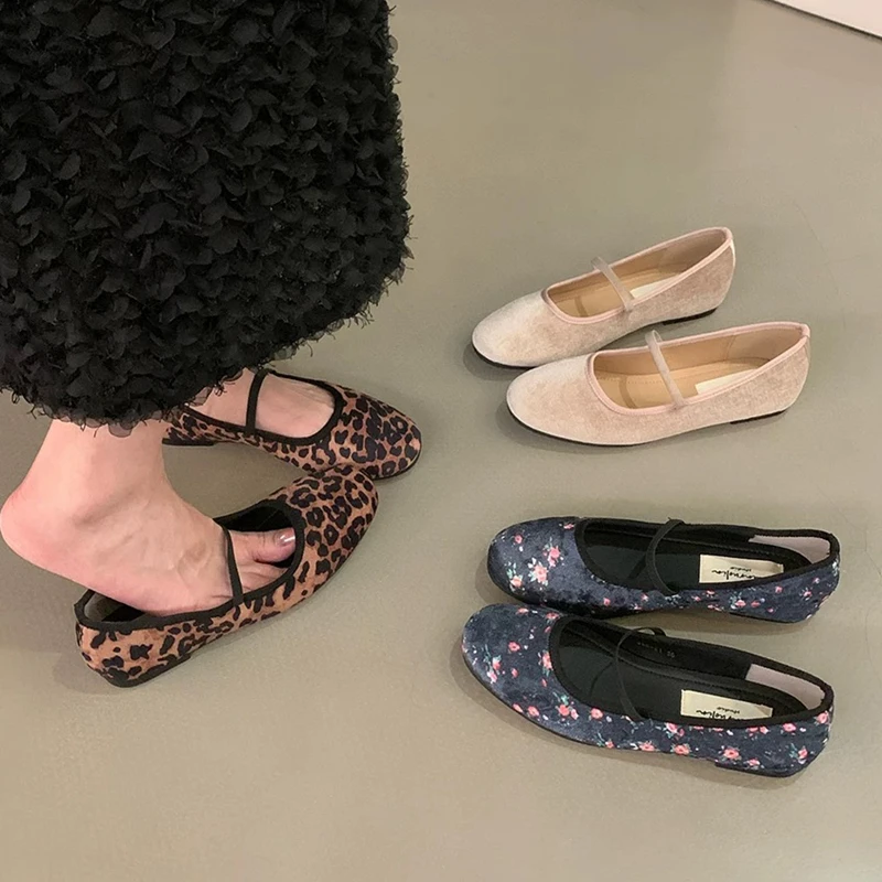 SUOJIALUN Spring New Women Flat Shoes Fashion Leopard print Square Toe Ladies Casual Mary Jane Shoes Soft Sole Ballerinas Shoes