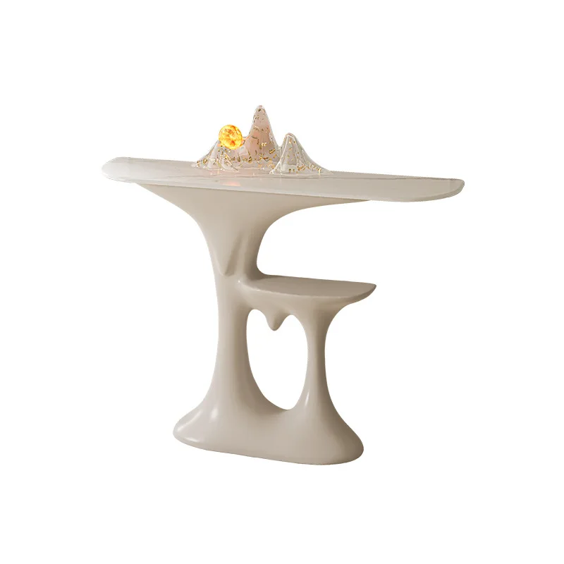 Entrance table is opposite the door, aisle corridor decoration Italian light luxury storage end view