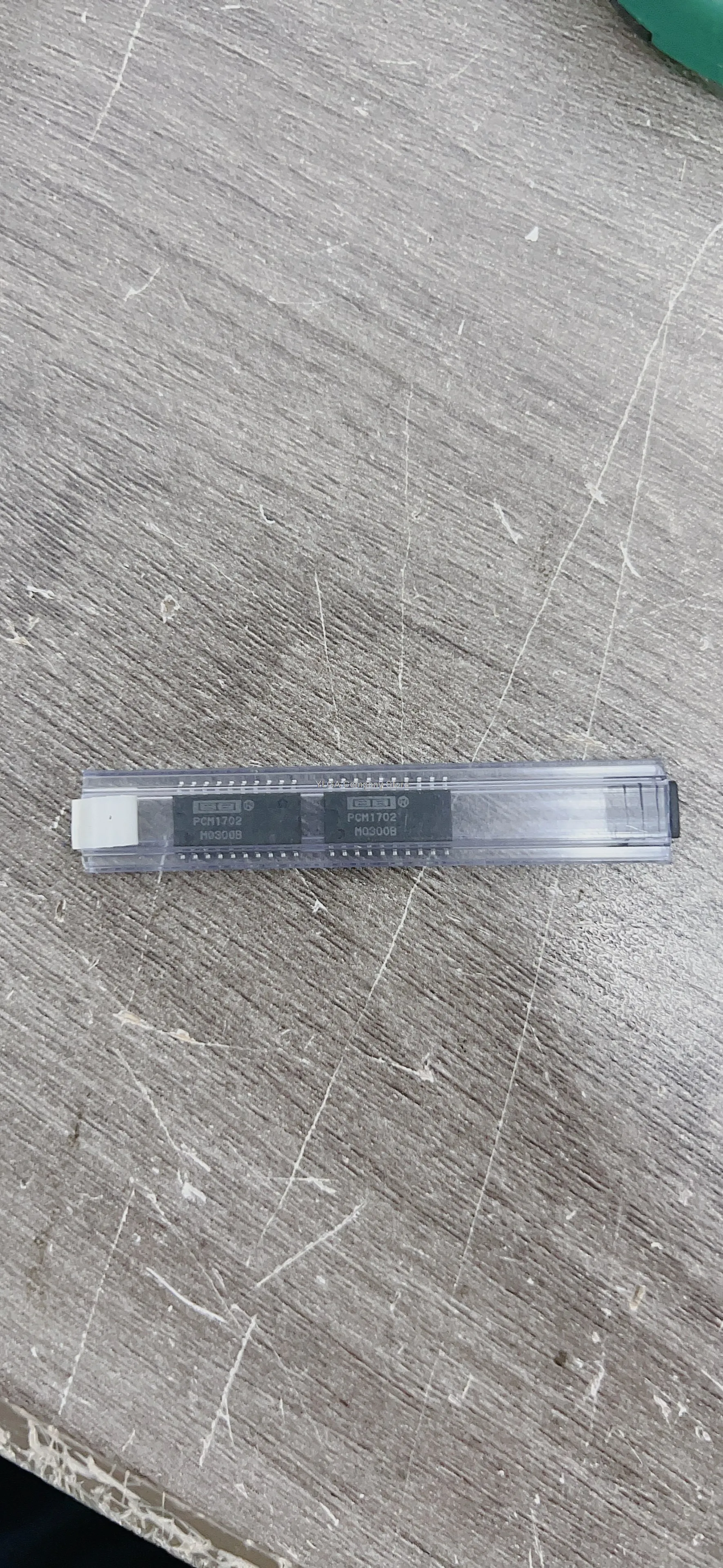 P1702U P1702 -20 DAC imports | Original | New  PCM1702