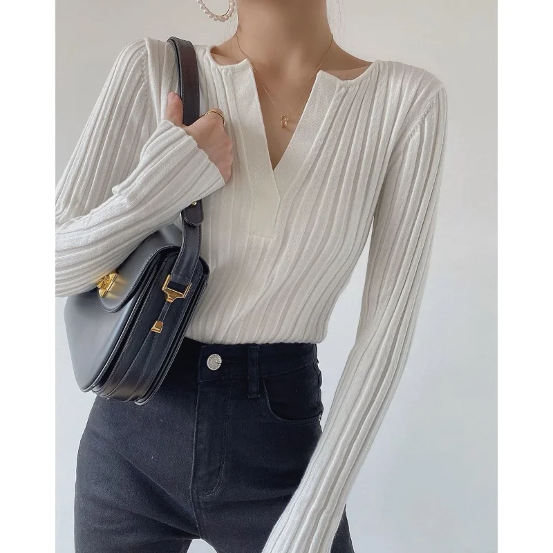 Black White Slim Knitting Pullovers Top Spring Autumn New V Neck Long Sleeve Solid Trend Sweaters Fashion Vintage Women Clothing