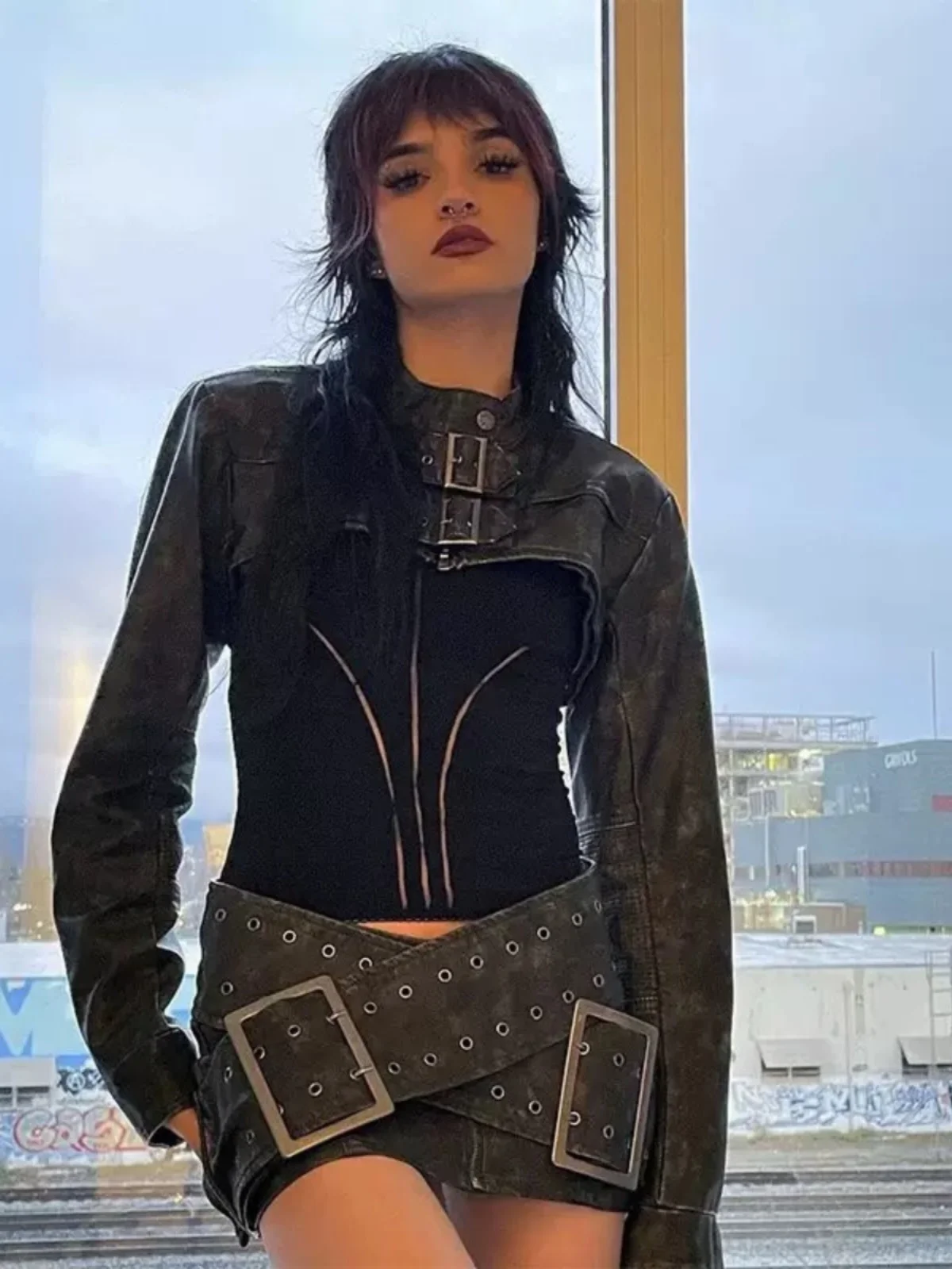 

Jaded London American Retro Sexy Y2K Functional Double Buttoning Worn Leather Skirt Low Waist f-length Street Sle