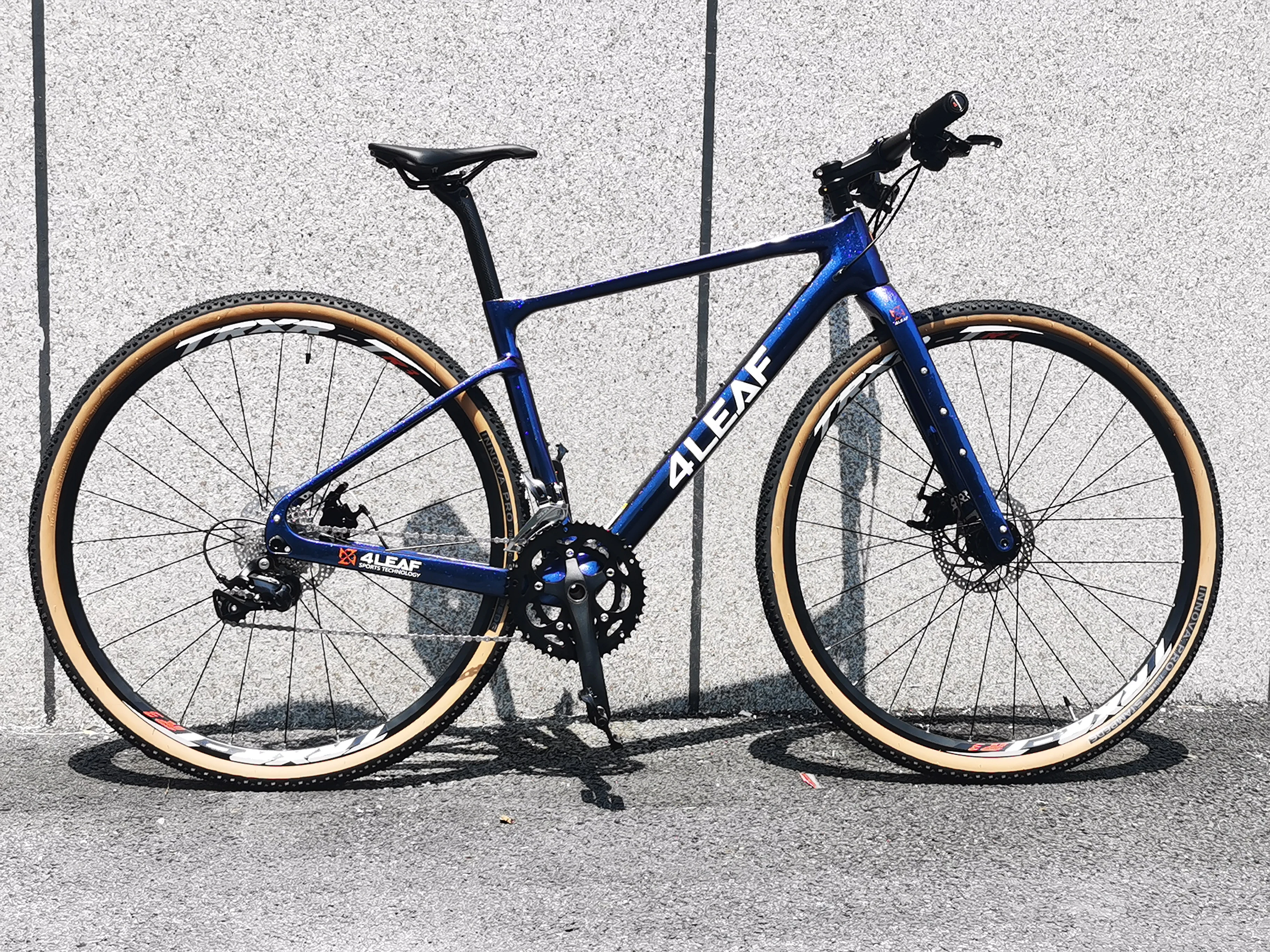 Multisize Carbon Gravel Road Bike, Carbon Fiber Material, 11 Speed Gear System, Hydraulic Disc Brake Urban Cycling Bicycle view 2