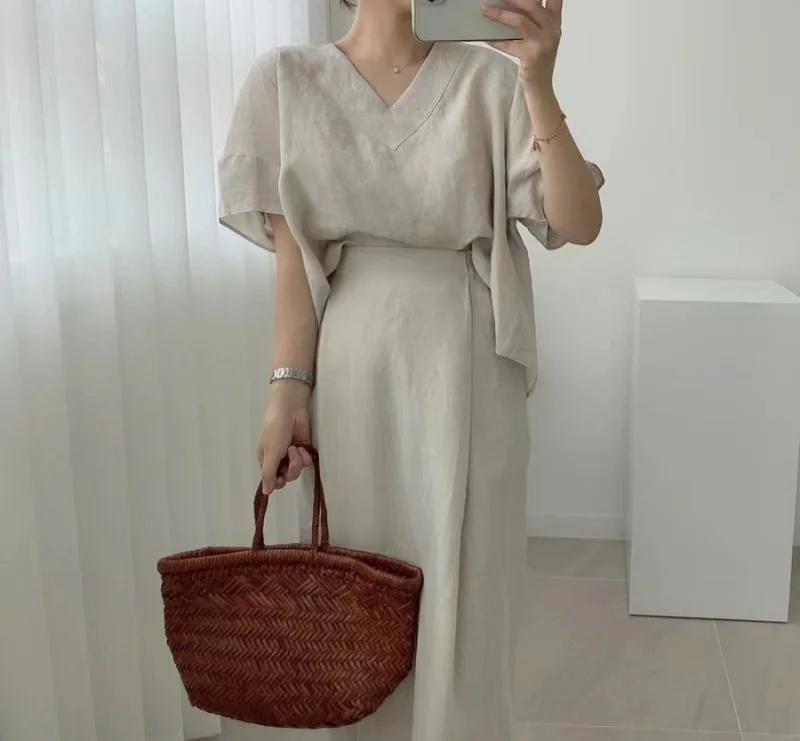 

Casual V-neck Short Sleeve Women's Two-piece Set High Waist Skirt Loose Top Versatile Fashion Ensemble Summer Polyester
