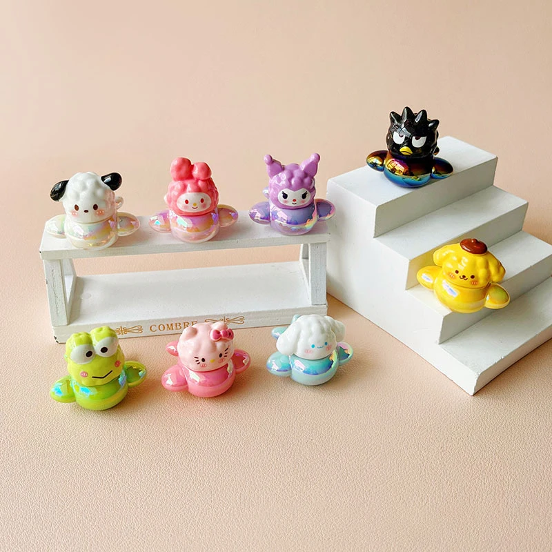 1 ชุดมินิเครื่องบิน Sanrio เครื่องประดับ Hello Kitty Kuromi Melody Cinnamoroll Figurine Desktop Decor Surprise กระเป๋าอุปกรณ์เสริม