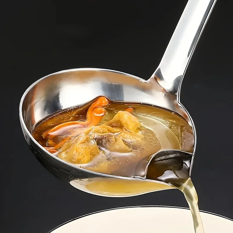 Cuchara Separadora de Grasa, 11.22 pulgadas, Acero Inoxidable, Diseño con Boquilla Ranurada para Separar el Aceite de la Sopa, Fácil de Limpiar y Colgar