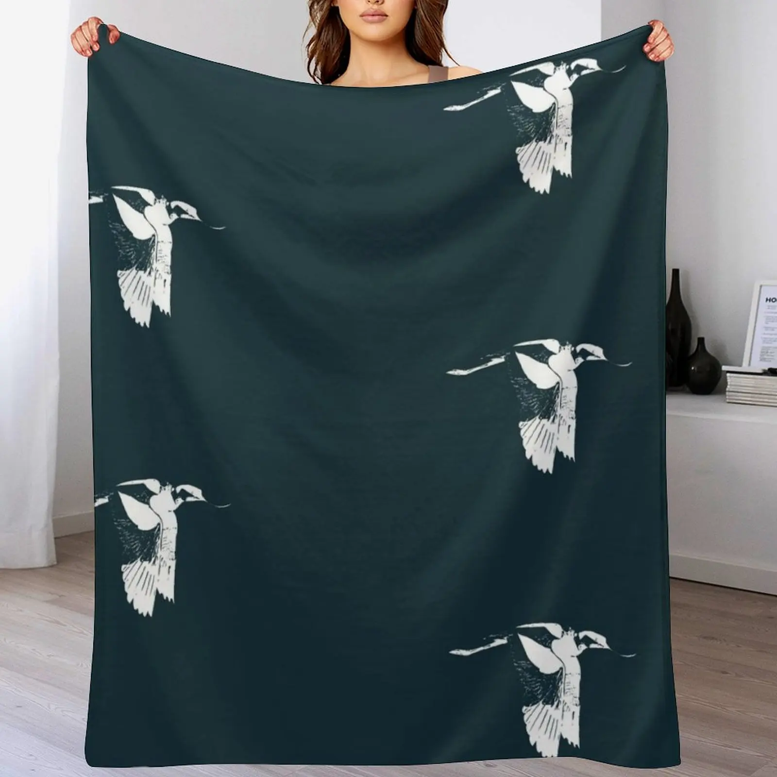 Pied Avocet Flying White Design Throw Blanket For Sofa Thin Cute Soft Plush Plaid halloween Blankets