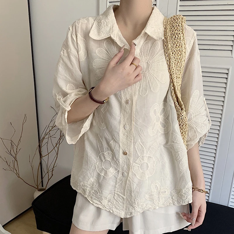 

Hook Flower Hollow Out Rolled Shirts Single-Breasted Buttons Blouse Female 2025 New Embroidered Jacquard Tops Shirt
