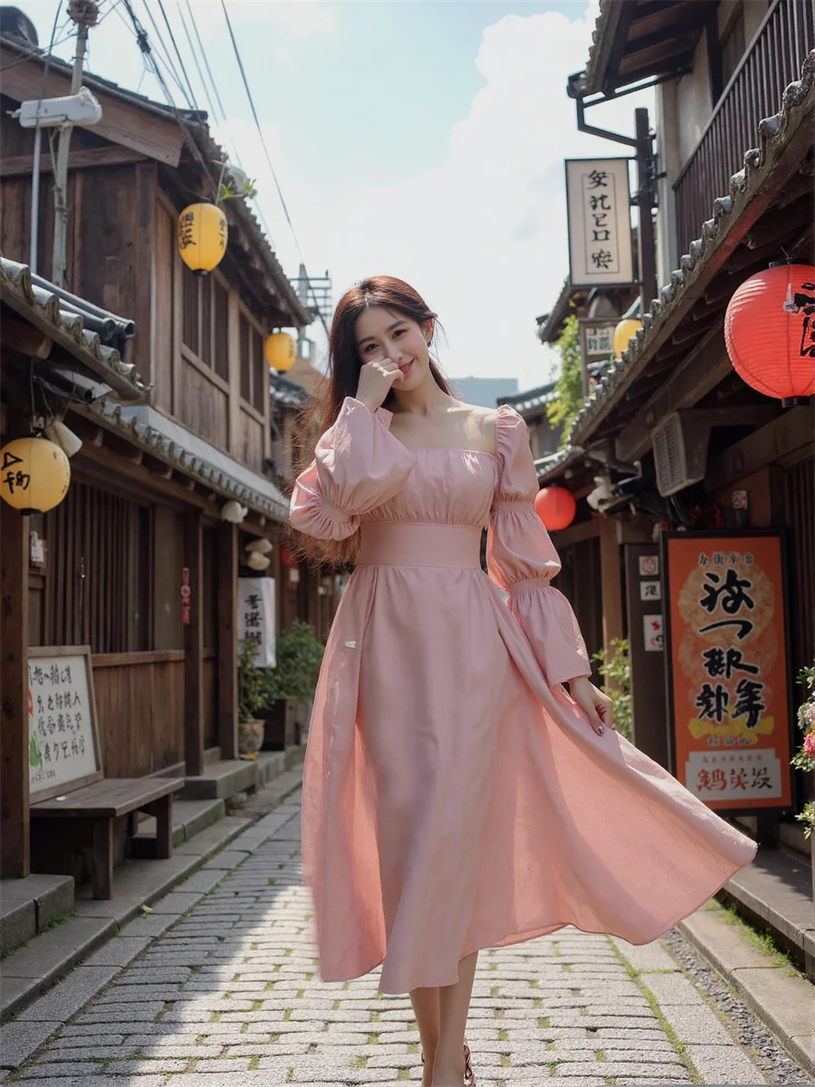 Sukienki damskie eleganckie na imprezę, fason A, styl francuski, morelowe, z rozcięciem z boku, wysokie rozcięcie, rozcięte, z wycięciami, jesień