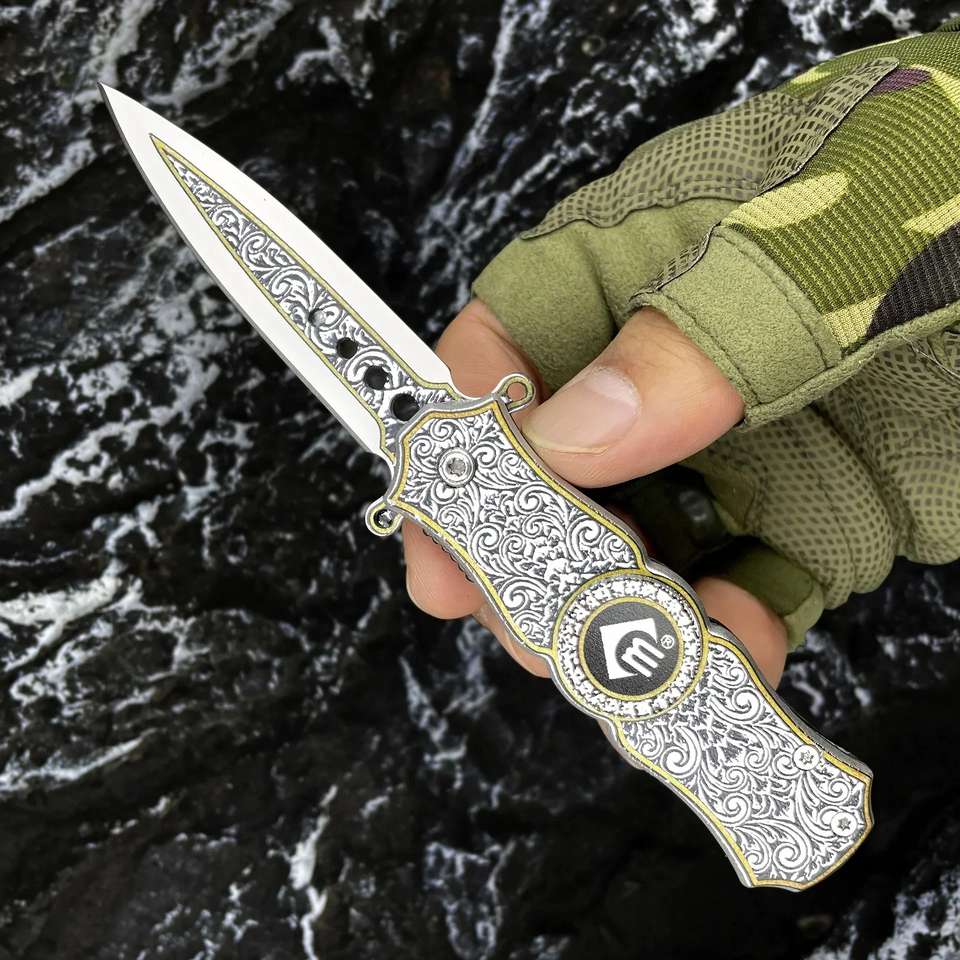 2024 New Fingertip Rotating Gyroscope Knife EDC Multi Functional Folding Knife Outdoor Camping Survival Pocket Knife