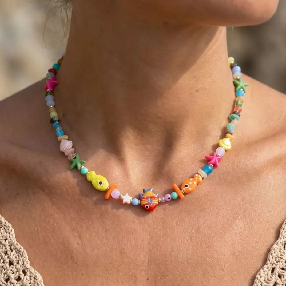Böhmische Bunte Keramik-Clownfisch-Perlenketten für Frauen Handgefertigte Unregelmäßige Kieselstein-Kette Choker-Halskette Sommer-Schmuck