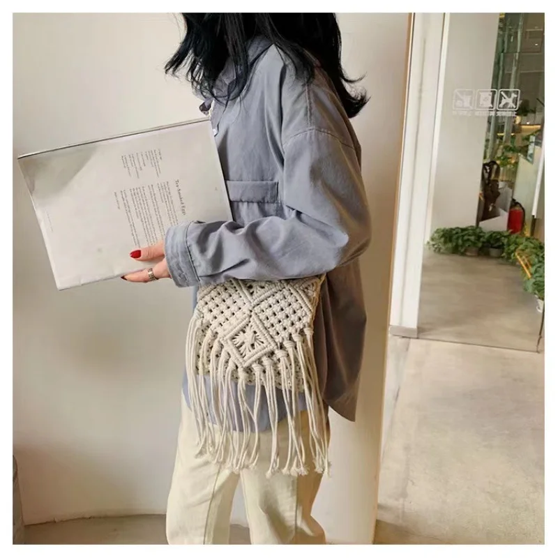 

Летние сумки на плечо, соломенная тканая пляжная сумка ручной работы с кисточками в богемном стиле, сумка через плечо из рафии, вязаная крючком сумка для отдыха с бахромой