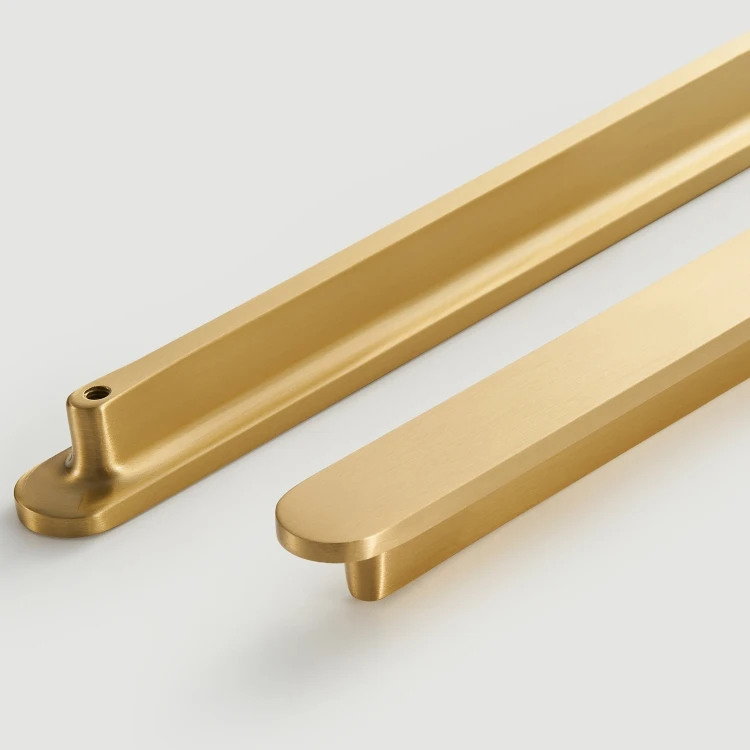 Brass Circular Handles At Both Ends Kitchen Cabinet Drawers Wardrobe Pulls Paired With Round Plain Knobs
