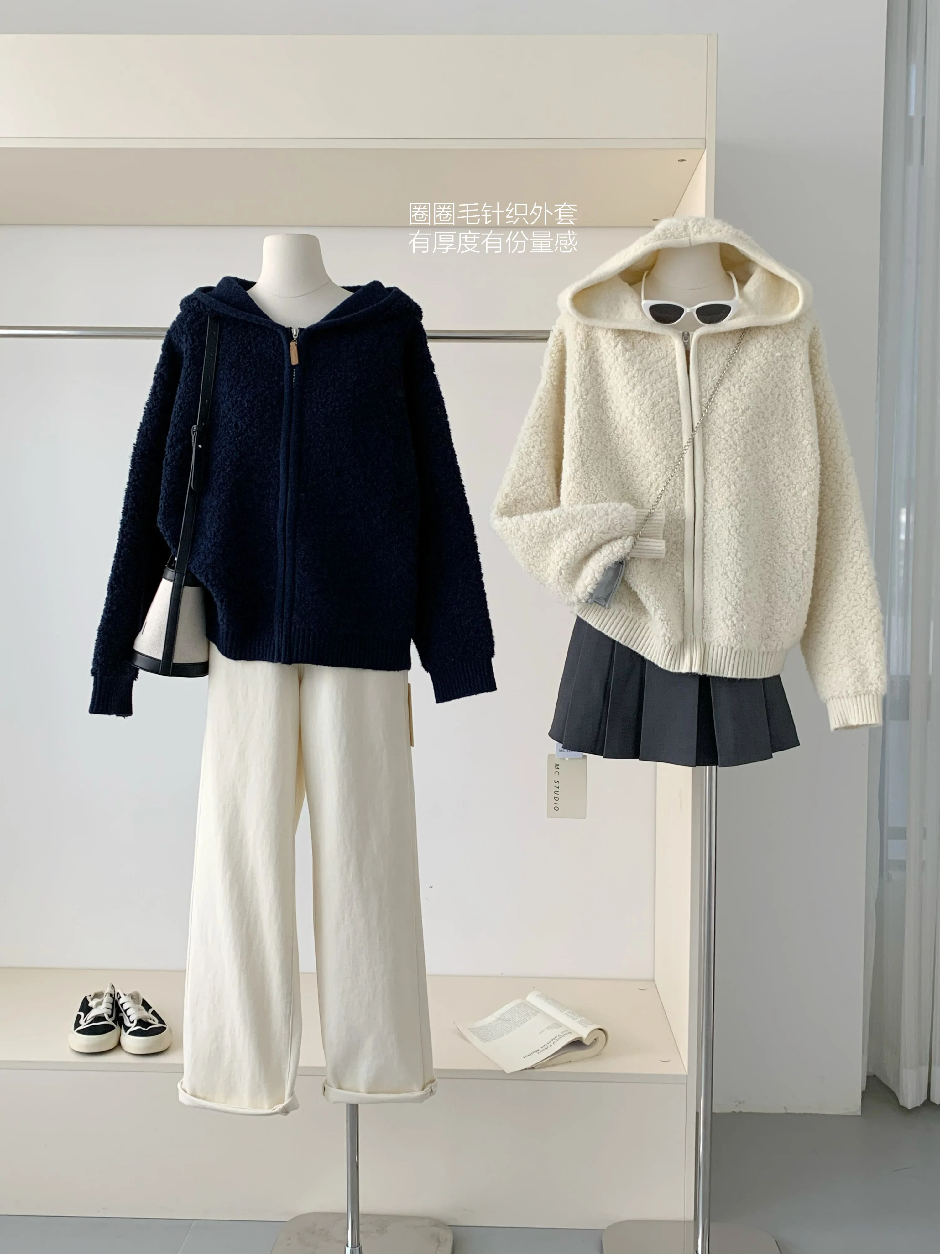 

Curled fur Hooded Zipper Sweater Cardigan for Autumn / Winter, Warm Jacket for Slimming, Thick and Stylish Knit Sweater