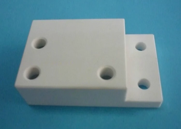 

Медленная резка проволоки на изоляционной плате SP303