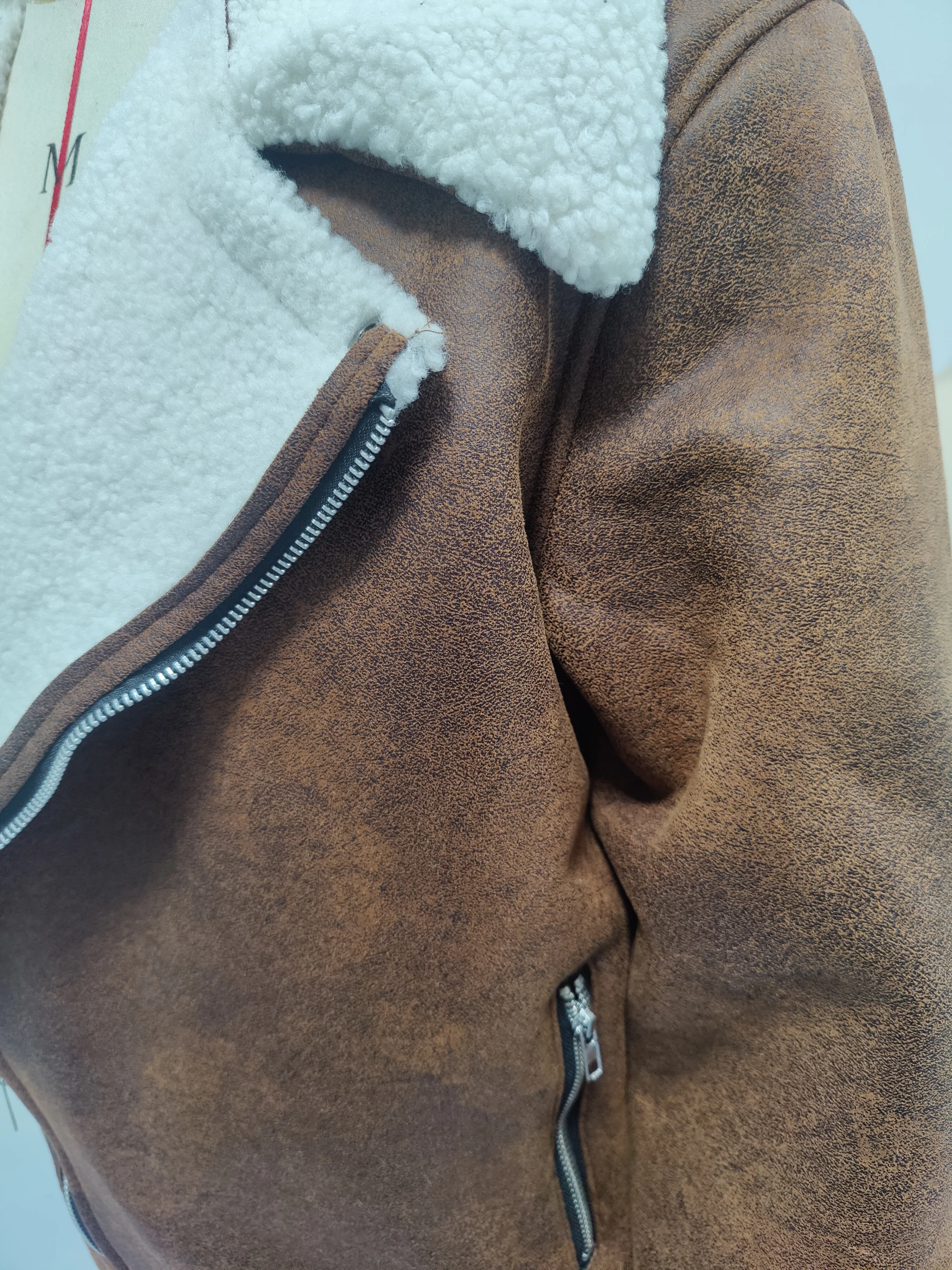 سترة شتوية للرجال بياقة مدببة، معطف سميك من الجلد الصناعي المقاوم للرياح، ملابس خارجية كاجوال مبطنة بالصوف الدافئ #5