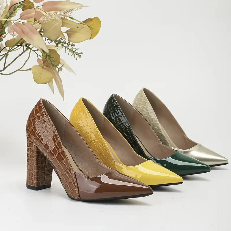 

Pointed-toe high heels,elegant 3.7-inch thick-soled fashional high heels, suitable for both office wear and formal occasions