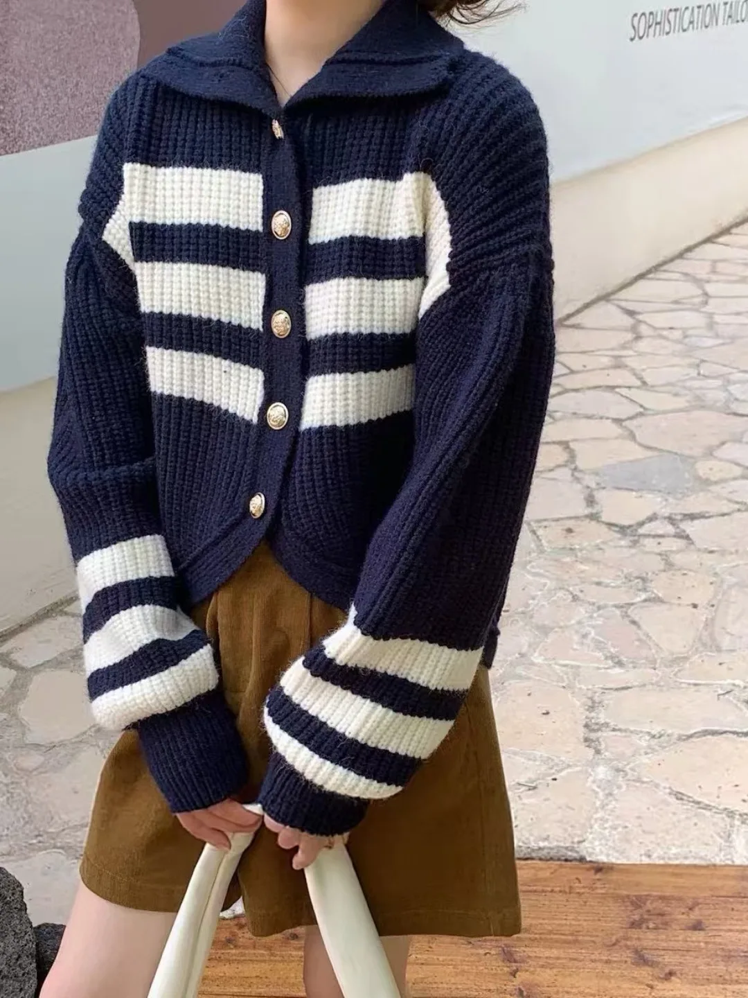 

Женский свитер в полоску с металлическими пуговицами для колледжа, пальто, мягкий уютный вязаный топ, Новое поступление зимы, весна-осень