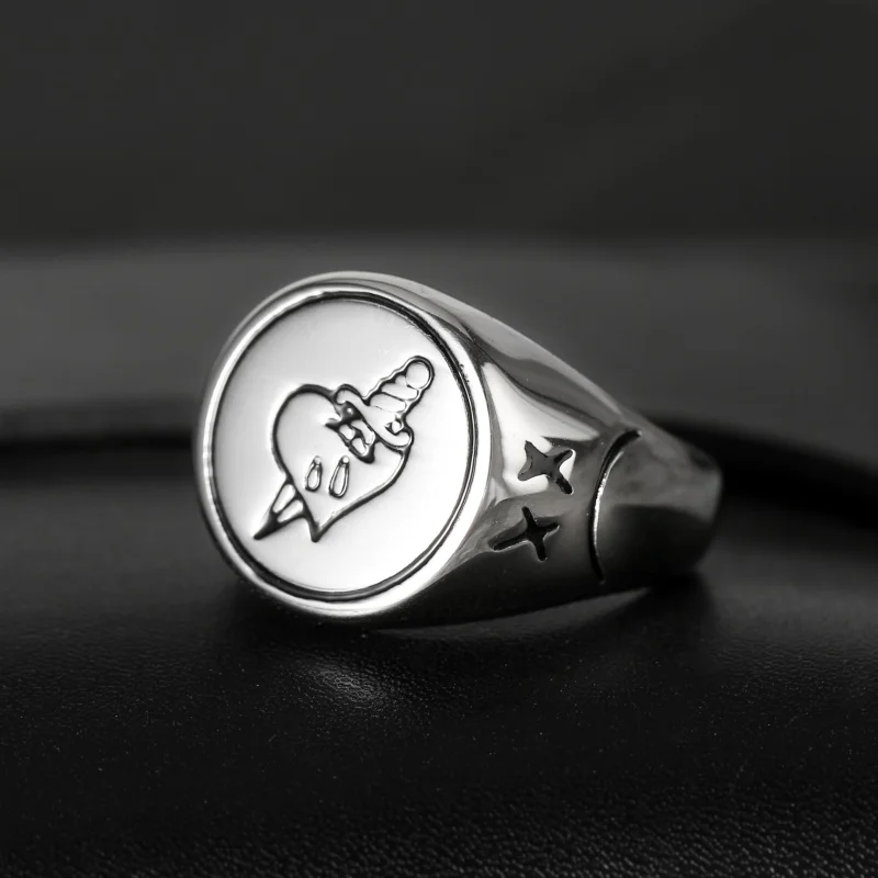 New Luxury High Quality Stainless Steel Rings for Woman Man Decoration Piercing Dagger Heart New Jewelry Arrivals Accessories