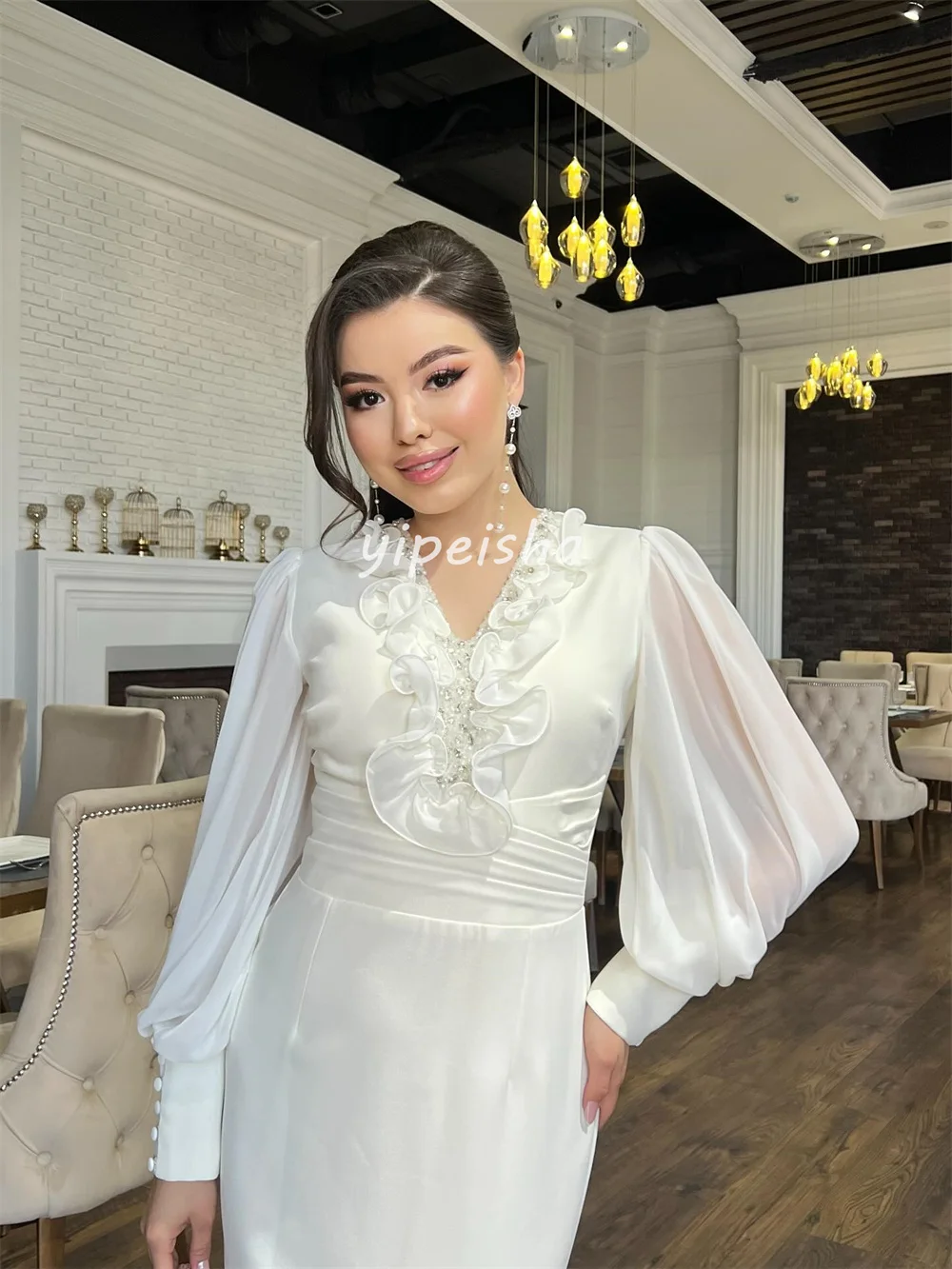 Robes longues personnalisées formelles rétro en mousseline de soie plissée froncée à plusieurs niveaux sirène col en v robes d'occasion sur mesure Pastrol de haute qualité
