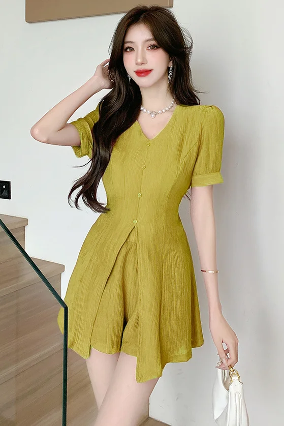 

French Style Summer Set V Neck Split Short Sleeve Top High Waist Slim Shorts Two Piece Outfit
