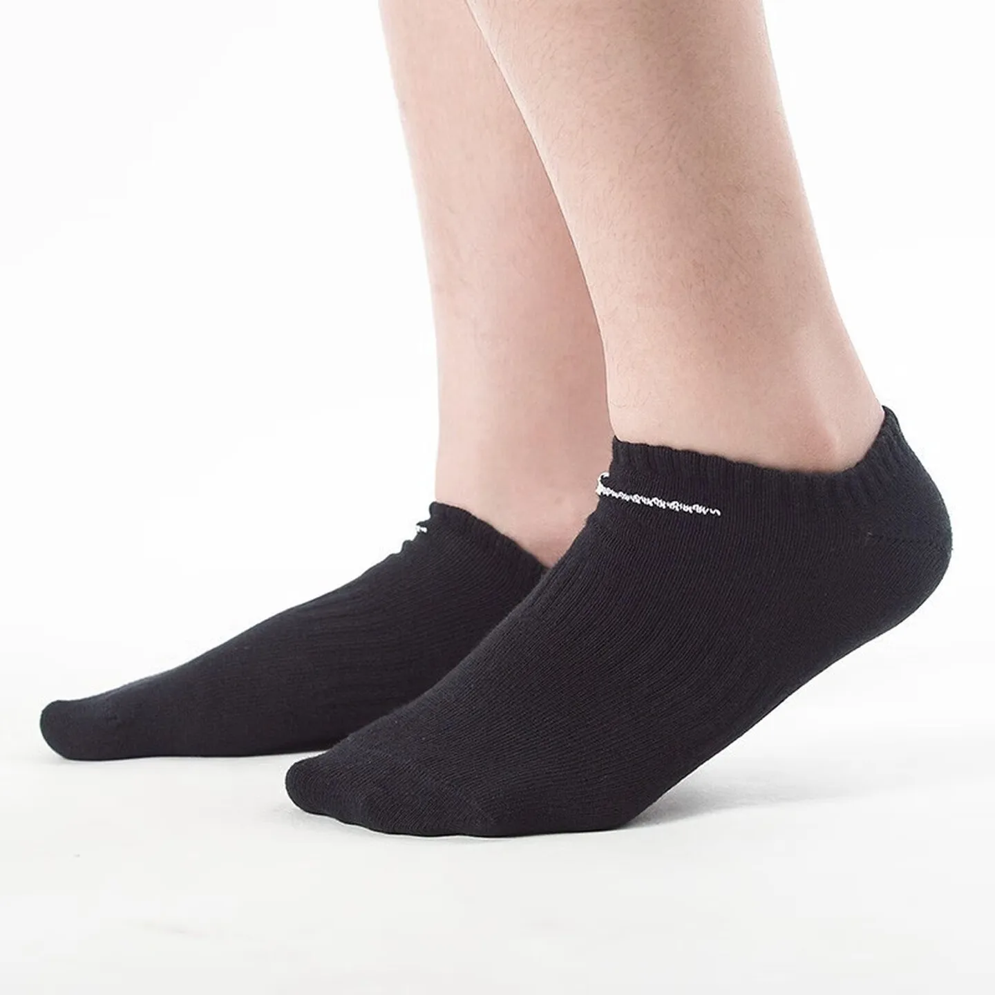 

Короткие носки унисекс Nike, комплект из 3 дышащих удобных тренировочных повседневных спортивных носков для бега, 3 шт. SX7678-010