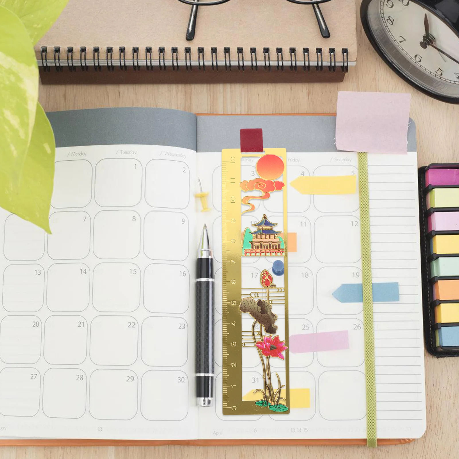 

Metal Hollow Bookmark Small Metal Ruler Stylish Multifunctional Reading Ruler Student Sewing Stationery Gift Hollow Bookmarks