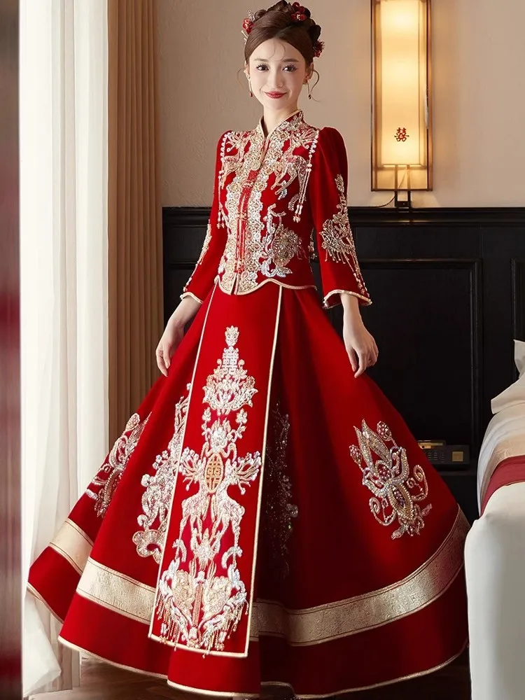 

New-style wedding attire new dress for brides Chinese-style gowns dragon and phoenix jackets are now available