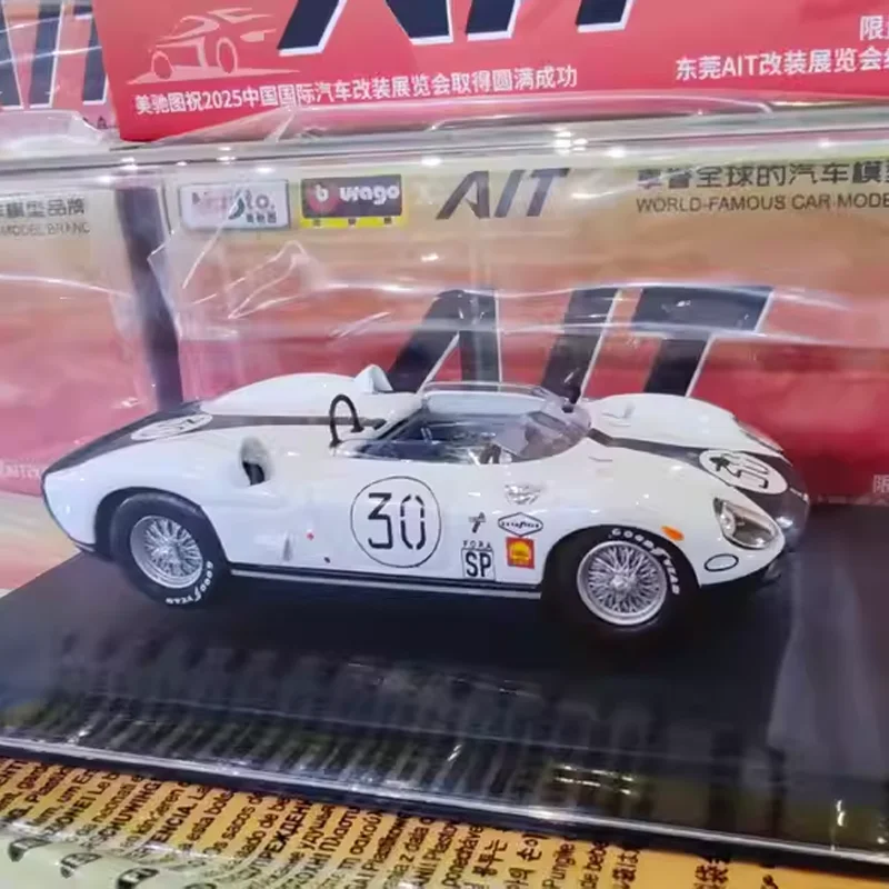 جديد في المخزون 1:43 Bburago 330 P 12h Sebring 1965 No.30 نموذج سيارة سباق محدود 399 سبيكة مصغرة دييكاست الحلي لعبة مخصصة
