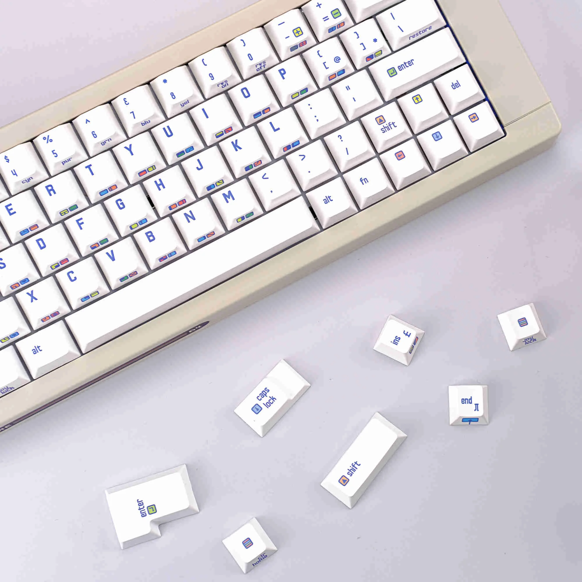 151 Keys/set Commodore 64 C64 Theme Keycaps PBT Dye Sublimation Key Caps Retro Cherry Profile Keycap With ISO Enter 7U Spacebar