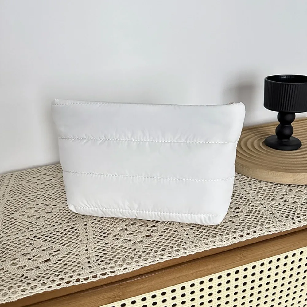 Casual Quilted Makeup Bag Solid Color Large Capacity Travel Toiletry Bag Zipper Puffy Padded Women Cosmetic Organizer Bag
