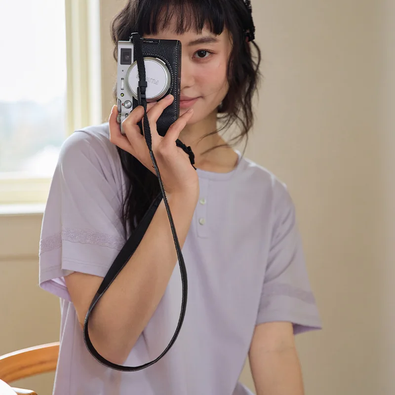 New spring and summer round neck loungewear women's mulberry silk short-sleeved shorts loose suit lace high-end outside pajamas