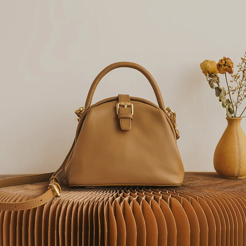 

New Simple Elegant French Handbag Persoanlity All-match Office Lady Leisure Bolsas for Women Multi-function Glossy Leather Bags