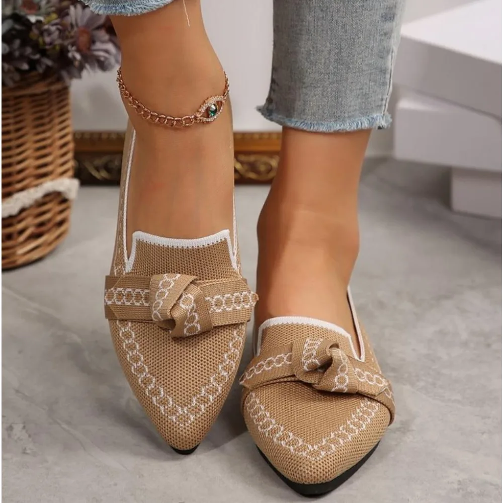 

2024 Women's Summer New Fashion Elastic Strap Designer Comfortable Non-Slip Flat Shoes for Daily Outing Casual Low-top Shoes