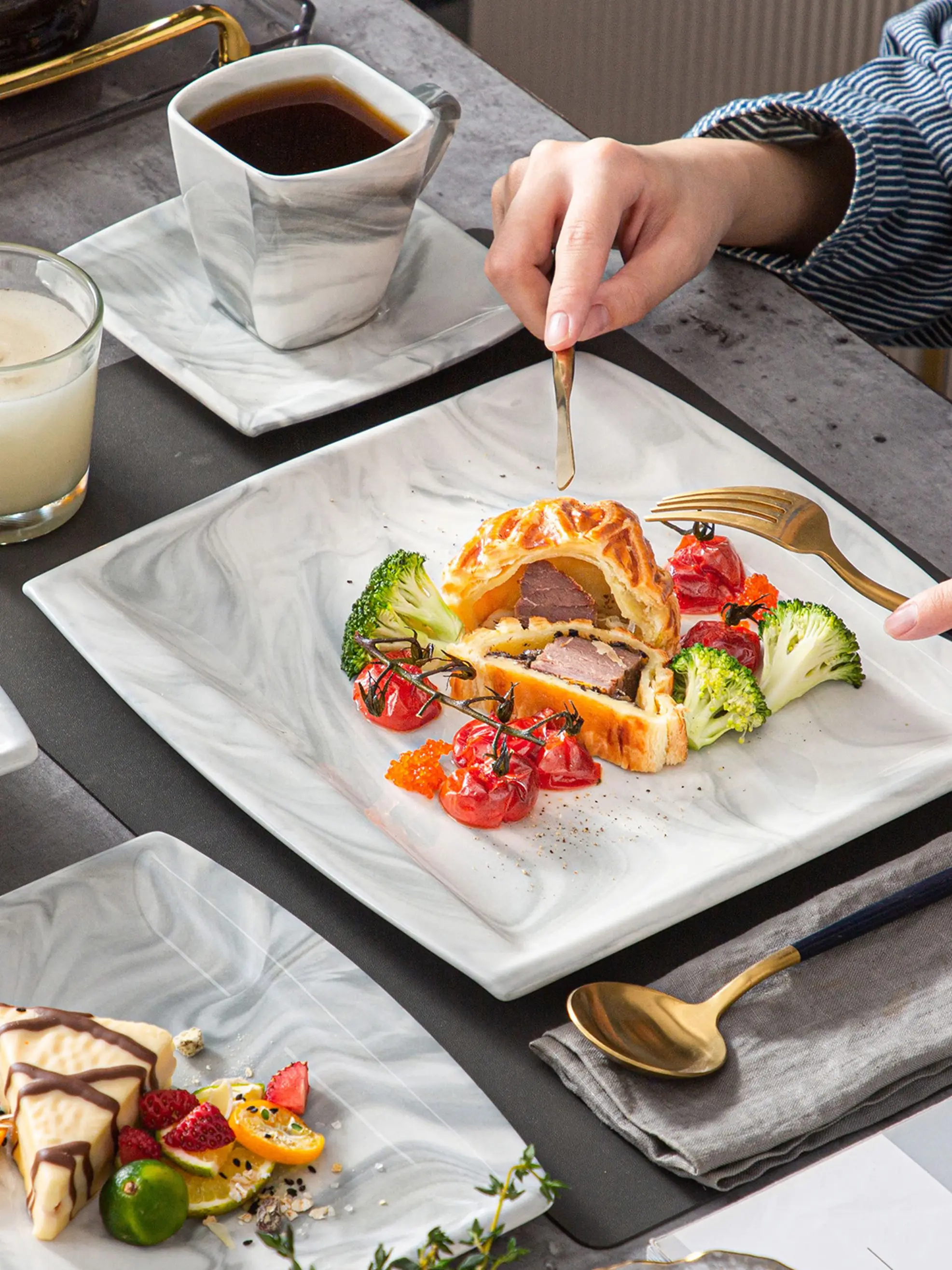 Malacasa 30/60 Stuks Marmer Grijs Porselein Serviesgoed Set Met 6 Stuks Dessert/Soep/Diner Bord/Kop/Schotel, Service Voor 12 - afbeelding 2