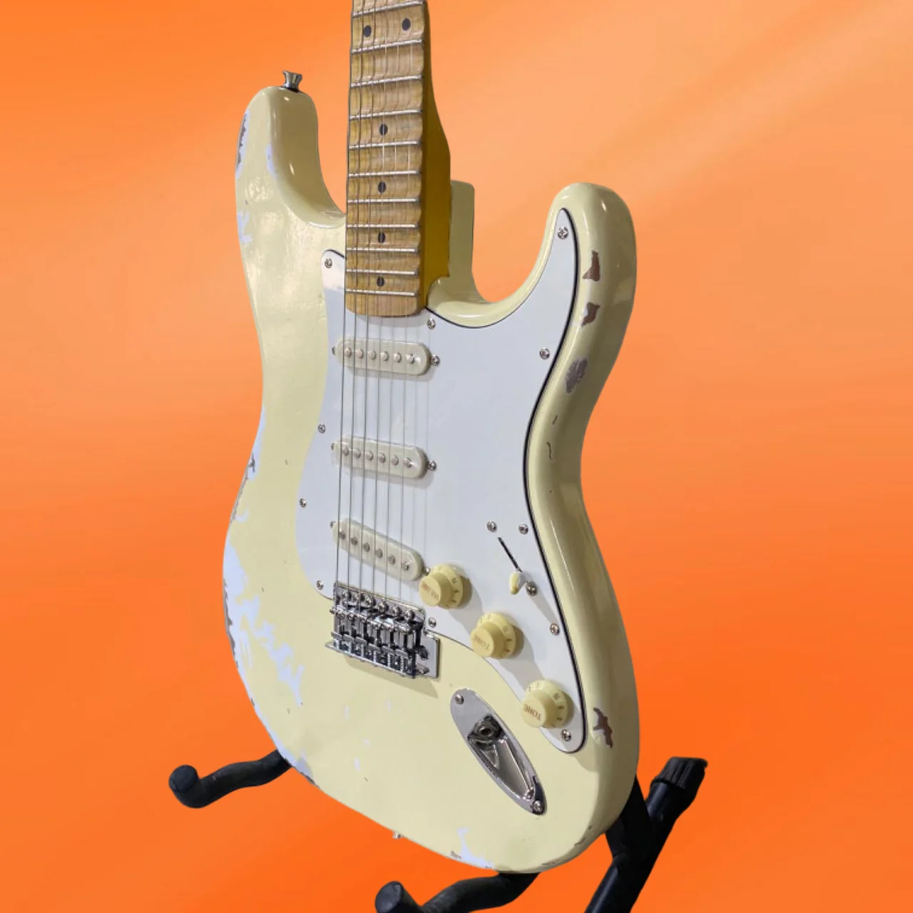 جيتار أصفر جديد رائع لعام 2026 مصنوع من الحليب القديم ورقبة القيقب ولوحة أصابع كبيرة لأداء الهالوين