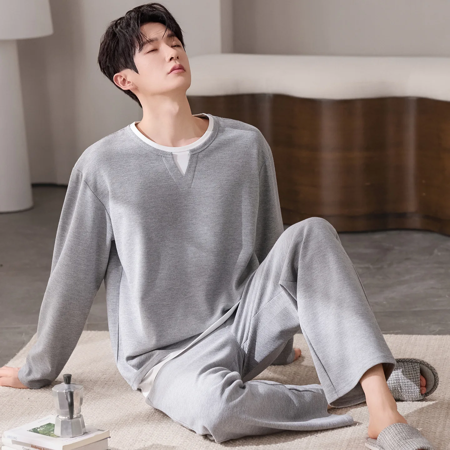 

Men's Cotton Loose-Fit Two-Piece Set: Simple, Casual Loungewear Suitable for Wearing Outdoors; Waffle Weave, Soft and Breathable